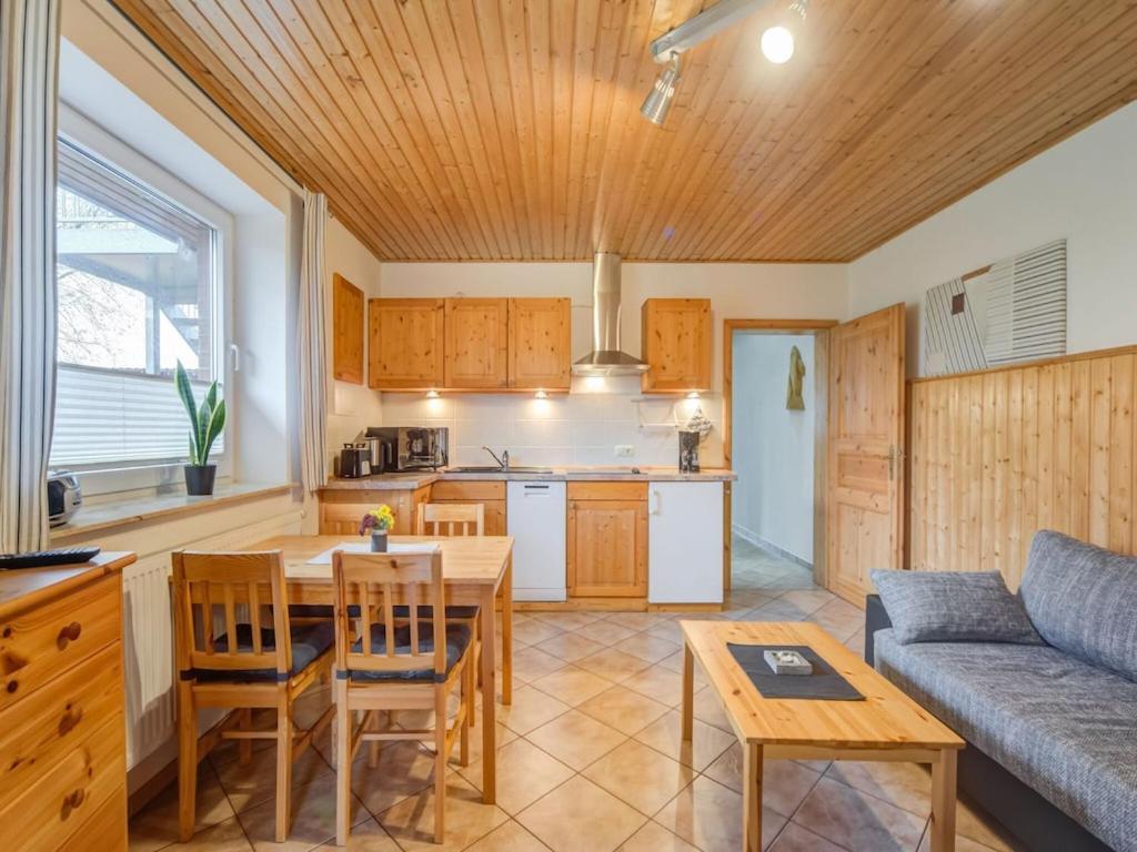 Apartment In Kuehlungsborn By The Forest 외부 사진